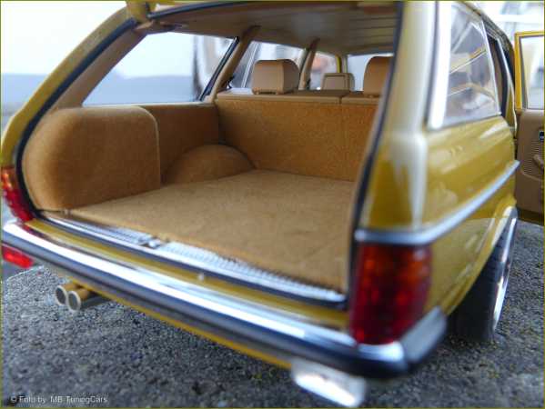 1:18 Mercedes-Benz 200 Kombi S123 123 T-Modell 1982